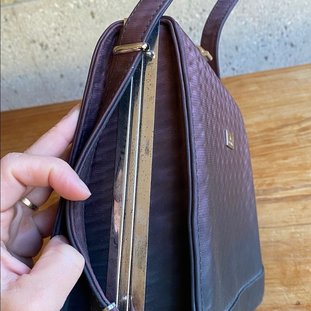 🤍 D Collection Elegant Structured Handbag - Picture 11 of 11